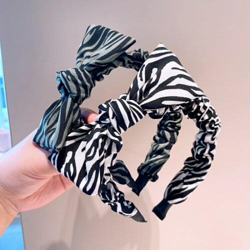 Korean version of the retro net red temperament zebra pattern folds large intestine headband three-dimensional cute bow hairhoop
