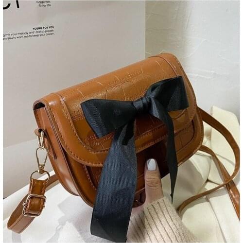 Bags of Women 2021 New Shoulder Bag Female Bag PU Leather Retro Small Bag Shoulder Messenger Bag Simple Saddle Bag Shoulder Bag
