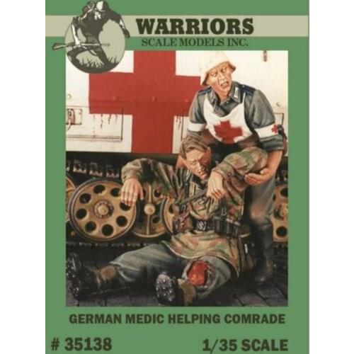 Two resin soldiers 1:35