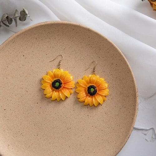 2021 Trend Korean Fashion Sunflower Flower Earrings for Women Hanging Vintage Kawaii Woman Earring Beautiful Minimalism Jewelry