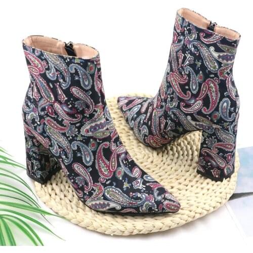 Paisley Pattern Thick Heel Pointed Ankle Boots Calico Super High Heel Side Zipper Elegant Ladies Short Boots Multicolor Optional