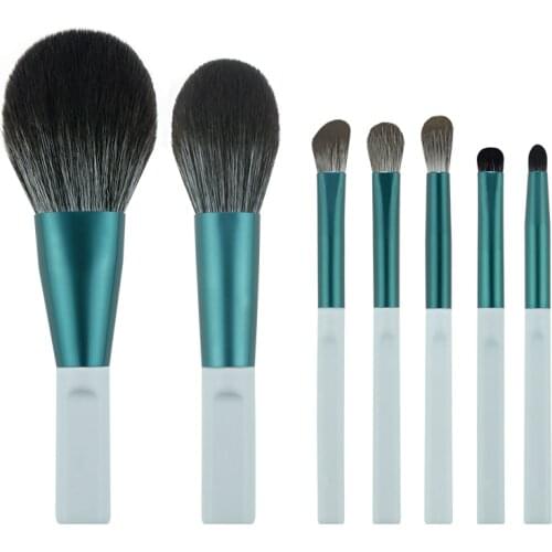 1Pcs Green Cosmetic Powder Eye Shadow Foundation Blush Brush Makeup Brushes Tool Set Portable Beauty Tools Make Up Brush