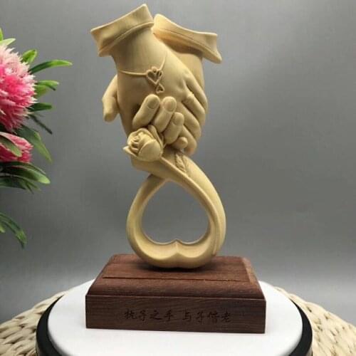 Solid wood couple Wedding gift statue， Modern art hand-carved Home decoration accessories Love gifts souvenirs
