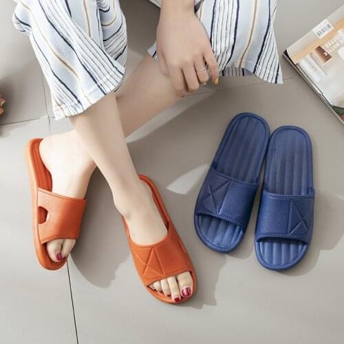 2021 soft-soled PVC slippers couple non-slip wear-resistant home indoor bathroom slippers for men and women in summer