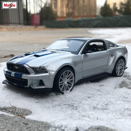 Maisto 1:24 2010 Ford Mustang Roadster Shelby GT500 simulation alloy car model simulation car decoration collection gift toy
