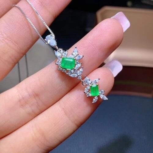 Genuine 925 Sterling Silver Natural Emerald Christmas Pendants& Necklace Fashion Fine Jewelry Include The Chain