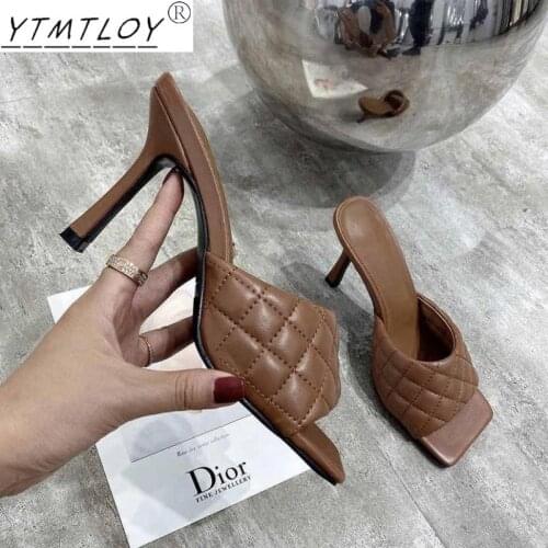 2022 New Womens Brand Summer Slippers High-quality Woven Open-toed Flat Casual Slippers Casual Sandals Female Beach Flip Flops