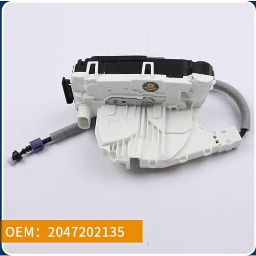 2047202135 It is suitable for Mercedes-Benz C-class W204S204/E-class W212C207 left front door lock assembly