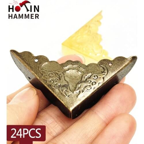 24pcs Antique Brass Pattern Carved Metal Wooden Case Furniture Decorative Case Cover Corner Protector Metal Crafts 42X14mm