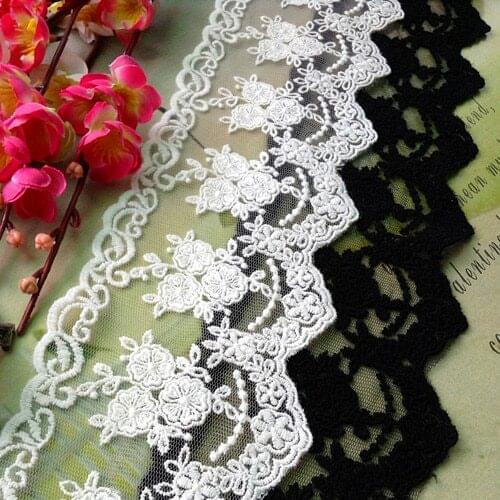 5Yard/Lot Handmade DIY Womens Clothes Lace Trim Cotton Net Embroidery Small Flower Lace Fabric Accessories 8CM CR0310