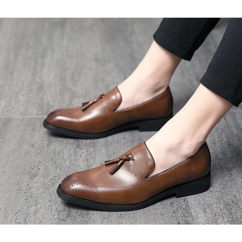 New Trend 2020 Men black browen Pointed tassel oxford shoes Male Dress Wedding prom Homecoming Shoe Sapato Social Masculino