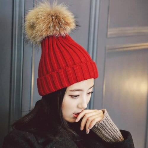 10 Color Hot Selling Solid Autumn Winter Womens Knitted Wool Hairball Hat Female Mink Knitted Caps Warm Outdoor Hedging Cap
