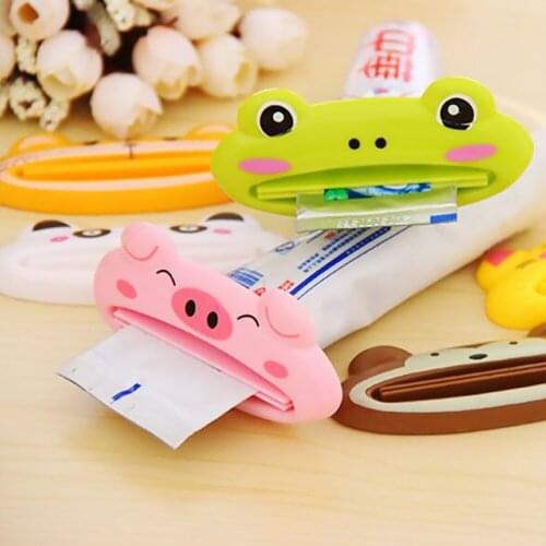 1PCS Toothpaste Dispenser Cute And Useful Plastic Animal Creative Portable Toothpaste Tube Squeezer Toothpaste Holder Tools