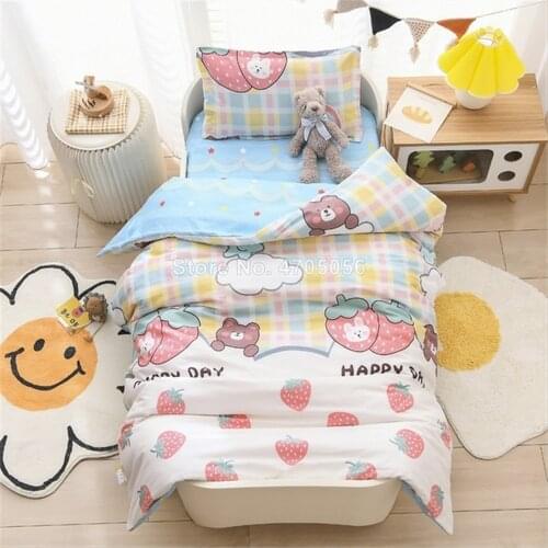 3 Pcs/Set Baby Bedding Set Newborns Cradle Crib Bumper Pink Strawberry Infant Bed Protector Washable Duvet Cover Fitted Sheet