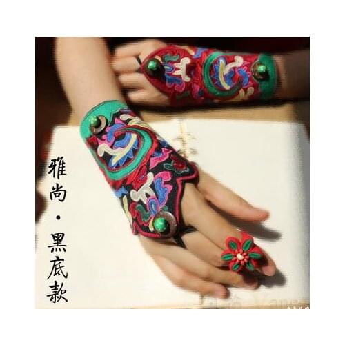 Hand-embroidered gloves, national wind, wristband, cuff, embroidery, ethnic dance performance