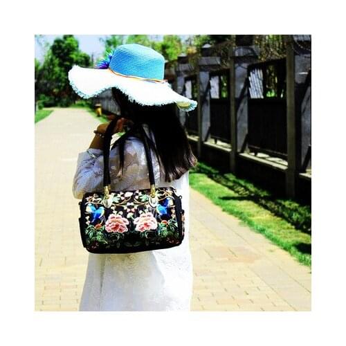 Nice National Embroidery Women Small Bucket bags!Fashion Floral Embroidered Lady Shouler&Handbags All-match doublue-use Carrier