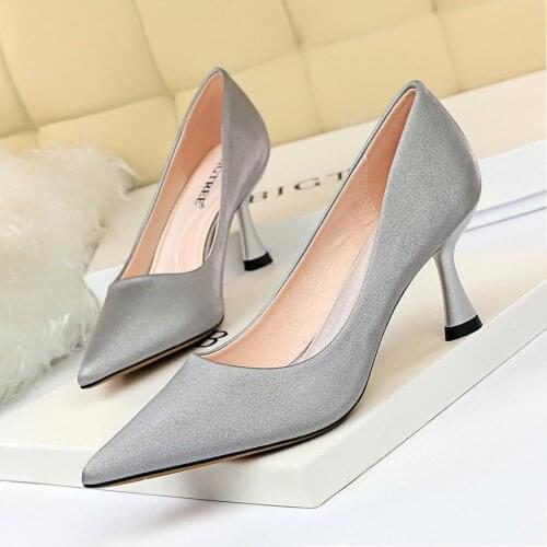 2019 Women shoes concise high heels office Lady pumps thin heels Female fashion ladies comfortable heels pointed toe Lady 1266-3