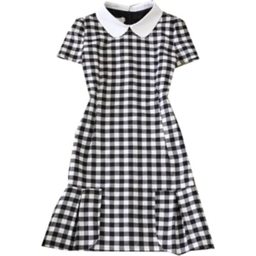 New spring and summer womens black and white Plaid was thin large yards stitching lotus leaf Slim half-sleeved dress women