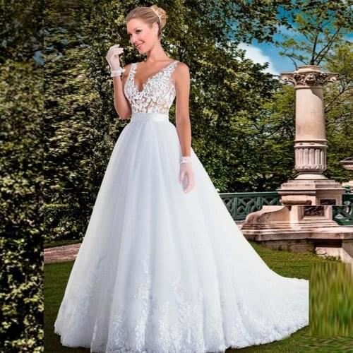 Vintage Casamento Sleeveless Lace 2018 Sexy deep v-neck Bridal Gown Vestido De Noiva robe de mariee mother of the bride dresses