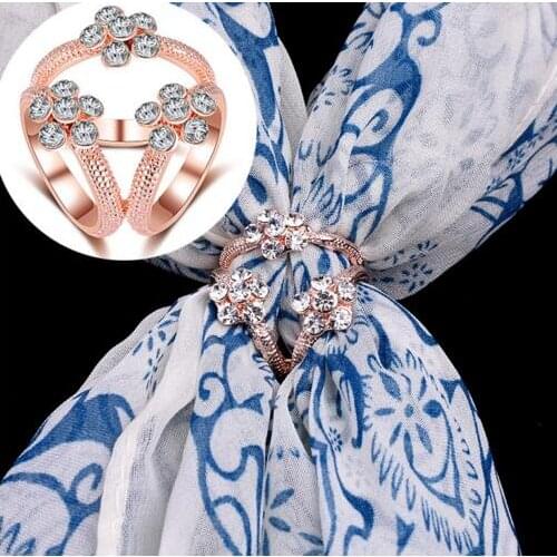 Br097 New fashion Brooches Three Circle Crystal alloy Pendant Flower Hijab Shawl Silk Scarf Scarves Clips Buckle Women Jewelry