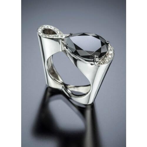 Hainon New Arrival Unique Number 8 Rings For Women Black Zircon Wedding Lady Ring Female Silver Color Jewelry Accessories Gifts