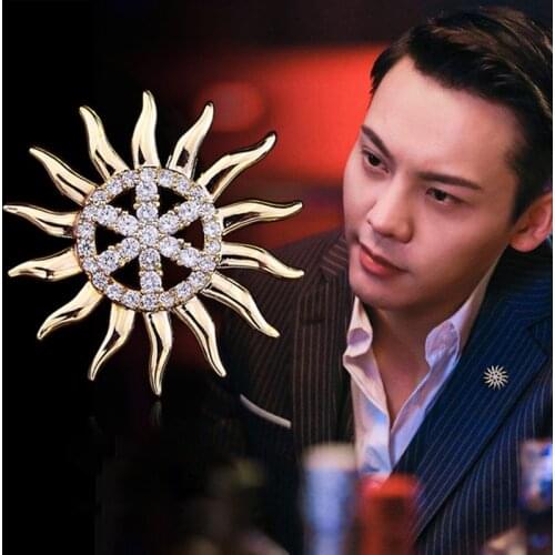Korean Fashion Metal Crystal Sun Flower Brooch Mens Suit Coat Badge Lapel Pins and Brooches Luxulry Jewelry Clothes Accessories