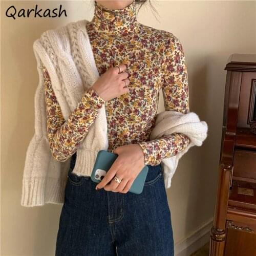 Qarkash Women's T-shirts With Print