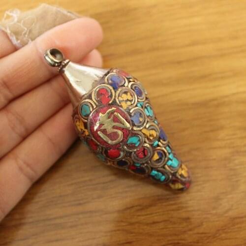 PN074 Ethnic Tibetan Jewelry Copper Natural Shell Conch Inlaid Colorful Stone Mantra Om Pendant Necklace