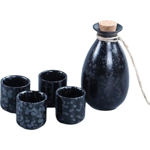 Ceramic Wine Set 1Pot 4Cup Japanese Creativity Matte Black White Wine Drinkware Bar Decoration Handmade Sake Pot Waterware
