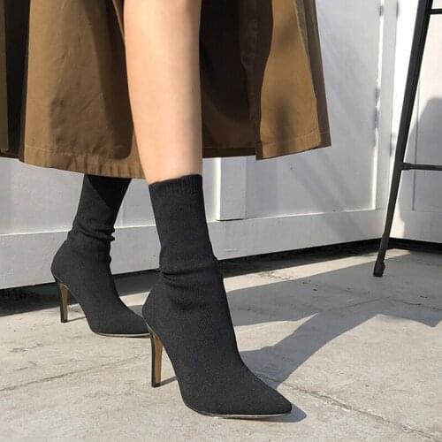 2020Winter Fashion Women Boots Red Black Pointed Toe Elastic Ankle Boots Heels Shoes Autumn Winter Female Socks Boots Size 33-42