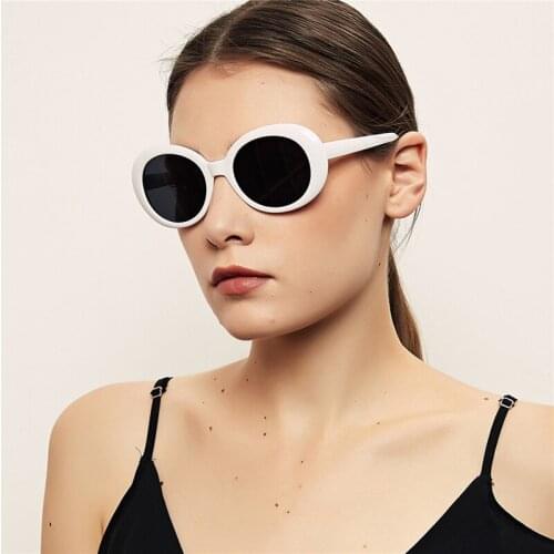 Ladies Retro Personality Sunglasses Fashion Design Outdoor Play Sun Glasses UV400