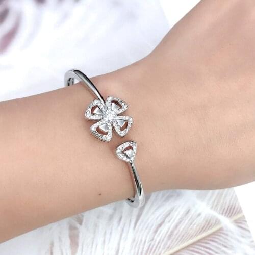 2020 New Collection Ribbed Bracelet With Micro Zircon Flower Shaped Fan Stretch Bracelet For Women