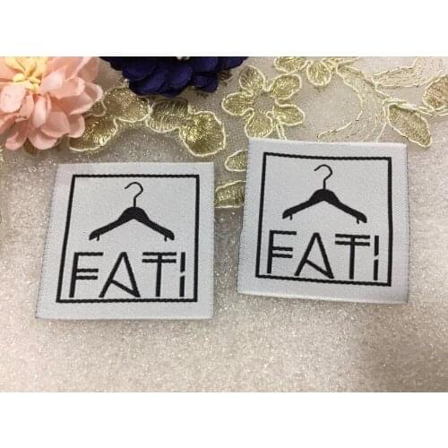 Free shipping Customized (1000pcs/lot) garment clothing tags /Woven Labels/ custom clothing labels/main labels/damask label