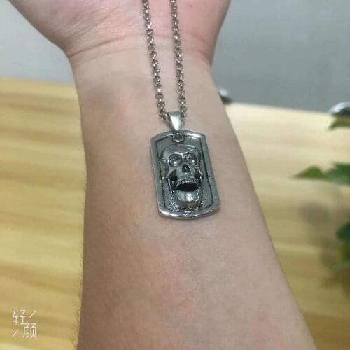 Mens Stile Heavy Metal 3D Carved Skull Pattern Pendant Necklace Unisex Punk Hiphop Stainless Steel Accessories