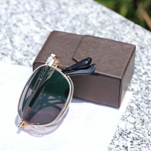 New mens portable folding reading glasses intelligent discoloration radiation-proof ladies reading glasses