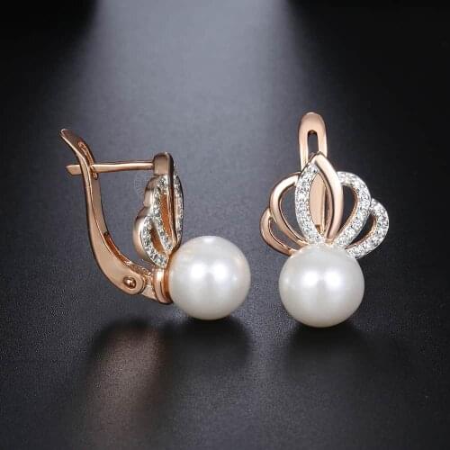 Davieslee Pearl Stud Earrings For Women 585 Rose Gold Filled Rhinestones Crown Womens Stud Earring Fashion Jewelry Gift DGE150