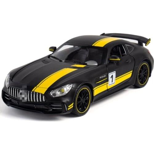 Childrens 1:24 GTR acousto-optic toy car for childrens birthday gift Simulation of automobile sound and light toys