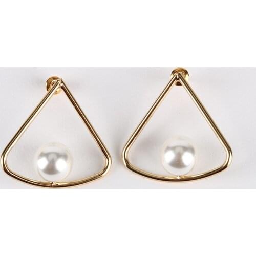 Super Fashion Statement Simulated Pearl Triangle Stud Earrings Women/Girl Geometrical Shape Party Jewelry