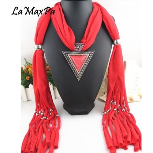 LaMaxPa 2018 Newest Fashion Solid Scarf For Women Polyester & Jewelry Pendant Scarf Female Elegant Decorate Echarpe Lady Scarves