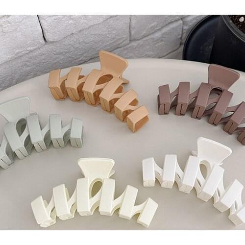 2021 New Claw Clip for Women Tough Plastic Hair Claw Large Size Hair Clamps Claw Clip Crab Chic Hair Accessories Gift