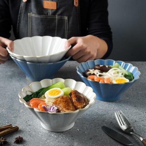 1pc Japanese Ramen Bowl Ceramic White Blue Glazed Noodle Bowl Flower-shaped Big Pasta Rice Soup Bowl Microwave Safe Dinnerware