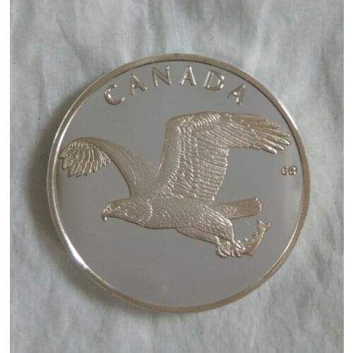 Canadian Eagle Catching Fish 35mm Metal Coin Plated Commemorative Coin Badge medal for collection Arts Gifts Souvenir