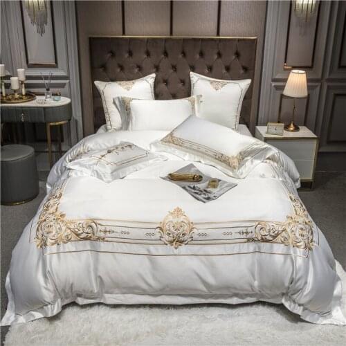2021 Glossy Satin Cotton Palace Bedding Set Golden Embroidery Duvet Cover Set Flat Sheet Pillowcases Queen King Size 4Pcs