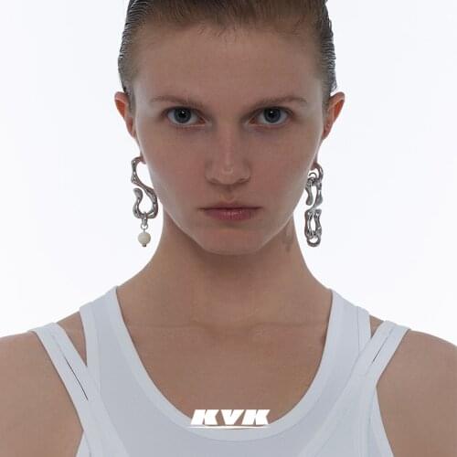 KVK Abstract cycle Symbol Pendant Earrings 2021 new high-end niche design luxury asymmetric Earrings