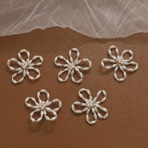 Handmade Pearl Beads Woven Crochet Hollow Out Flower Patch Sticker Fit Fashion Headband Hair Clip DIY Garment 10pcs 35*35mm