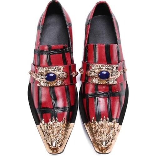 Fashion new Gold metal signature Shark Tooth and gold toe Velvet Handmade Men wedding and party Loafers Men Flats