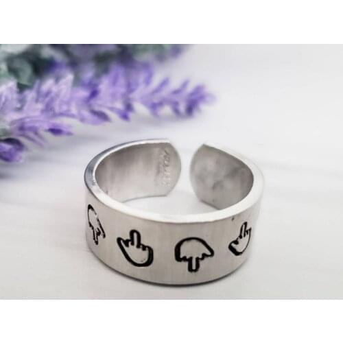 Simple Vintage Design Silver Color Middle Finger Rings For Women Hiphop Funny Generous Ring Men Punk Nightclub Party Jewelry
