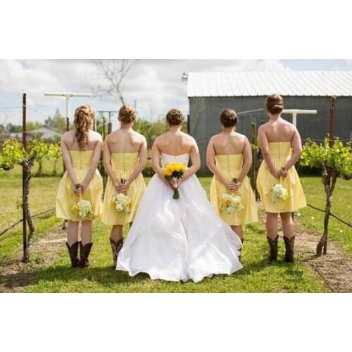 Yellow Satin Tea Length Strapless Bridesmaid Dress 2021 A Line Countryside Wedding Guest Bridal Party Gowns