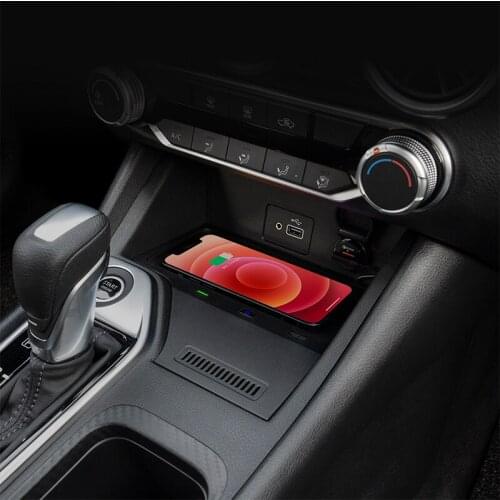 Car Wireless Charger for Nissan Sylphy 2020-2021 Car Wireless Charges Auto 10W Fsat Charging Phone Holder for IPhone Samsung Mi