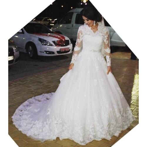 Luxury A Line Wedding Dresses Long Sleeves 2020 Charming Woman Key Hool Neck Appliqued Tulle Bridal Dress Abiti Da Sposa